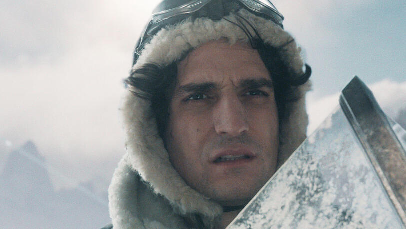Antoine de Saint-Exupéry (Louis Garrel) Antoine de Saint-Exupéry (Louis Garrel)