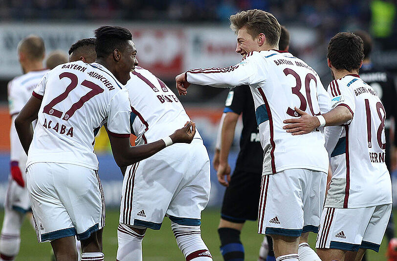 Jubel über das 6:0 von Mitchell Weiser. In den letzten Zwei Liga-Spielen hat der FC Bayern 14 Tore geschossen.