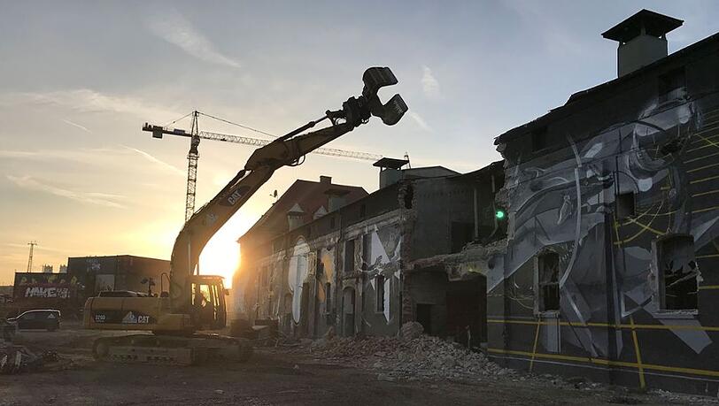 Anfang 2018 haben beim alten Viehhof die Abrissarbeiten begonnen. Anfang 2018 haben beim alten Viehhof die Abrissarbeiten begonnen.