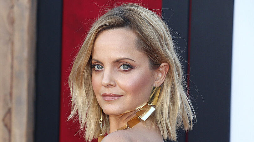 Schauspielerin Mena Suvari erwartet ihr erstes Kind.
