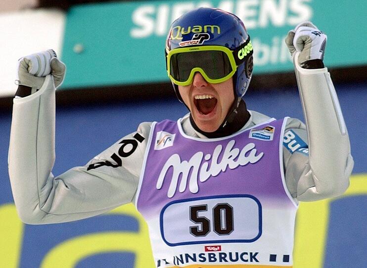 Sven Hannawald (37): Sein Rekord hält. Sven Hannawald bleibt die Legende der Vierschanzentournee. 2002 gewann er alle vier Springen und holte den Gesamtsieg. Der &bdquo;Grand Slam&ldquo; ist seitdem ein unerreichter Rekord. &bdquo;Ich zittere immer wieder, bis mindestens zwei unterschiedliche Springer jeweils einen Tagessieg schaffen&ldquo;, sagt Hannawald. Schlierenzauer ließ ihn bei der 60. Tournee besonders bangen, erst in Innsbruck löste sich Hannawalds Anspannung: &bdquo;Nun kann ich wieder beruhigt schlafen, nachdem auch der Kofler ein Springen gewinnen konnte.&ldquo;
