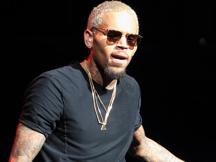 Die Karriere stagniert und nun ist auch noch die Freundin weg: Chris Brown
