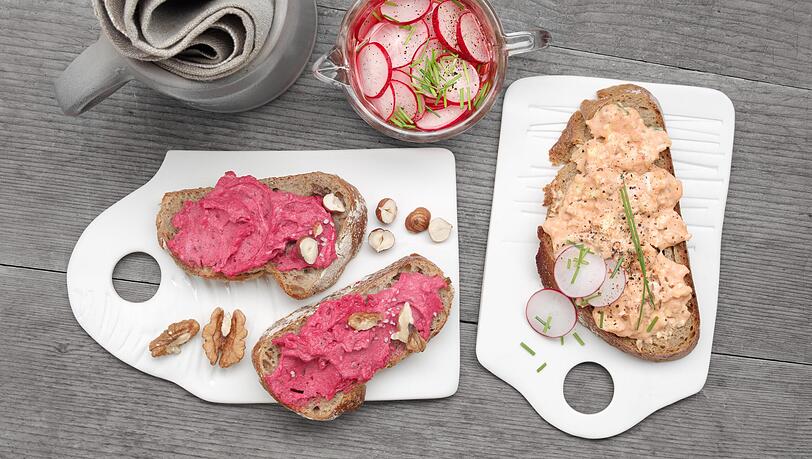 Obazda geh&ouml;rt zu jeder bayerischen Brotzeit dazu. Man kann ihn daheim leicht selbst zubereiten.