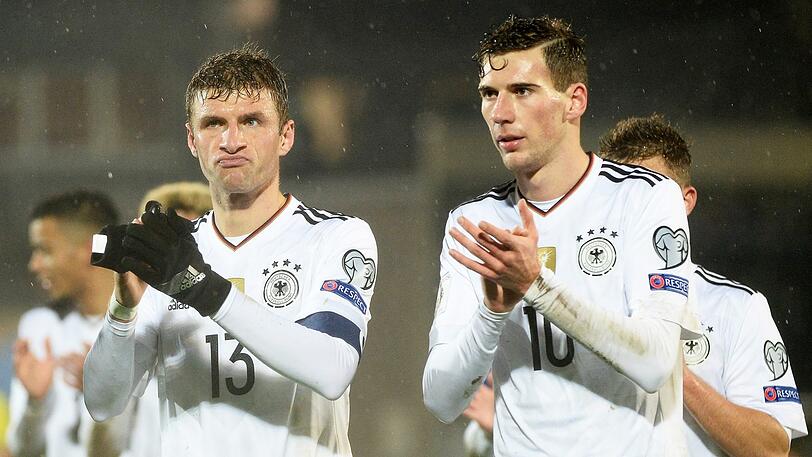 Kollegen im DFB-Team: Thomas Müller (li.) und Leon Goretzka.