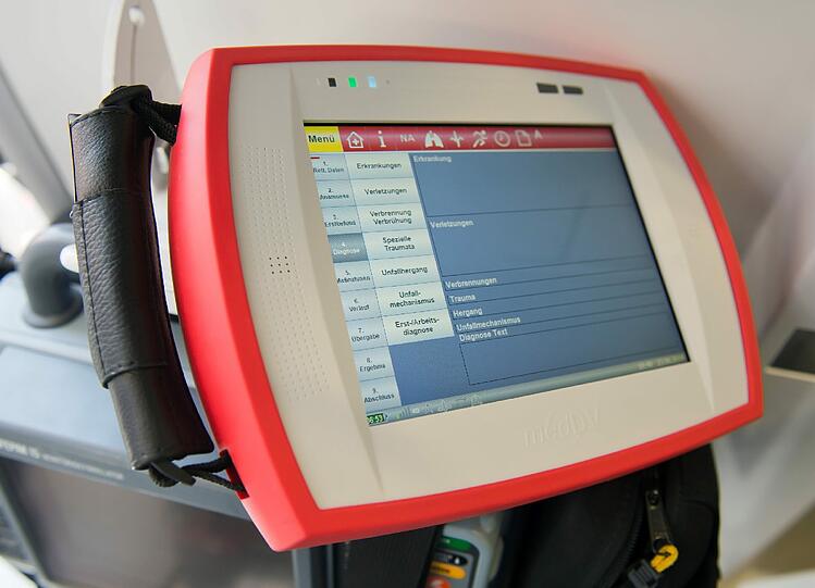 So sieht das Lebensretter-Tool aus: Robustes Gehäuse, Tragegriff und eine speziell auf die medizinische Notversorgung abgestimmte Software.
