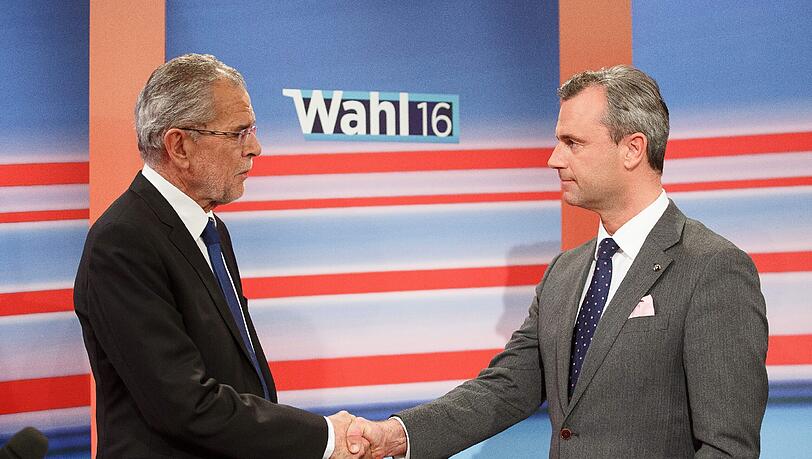 Verlängerung vor Gericht: das Duell zwischen Alexander Van der Bellen (l.) und Norbert Hofer um das Amt des österreichischen Bundespräsidenten.