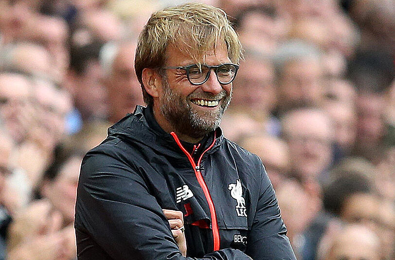 Während Jose Mourinho über Liverpool lästert, reagiert Jürgen Klopp mit Ironie.