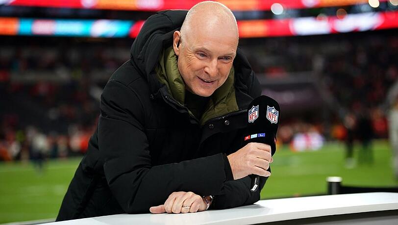Frank Buschmann präsentiert unter anderem NFL-Übertragungen für RTL. Frank Buschmann präsentiert unter anderem NFL-Übertragungen für RTL.