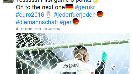 Jerome Boateng lieferte die Aktion des Abends. Auf Twitter freut er sich einfach über die drei Punkte. Jerome Boateng lieferte die Aktion des Abends. Auf Twitter freut er sich einfach über die drei Punkte.