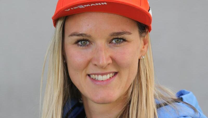 Startet im Biathlon gleich beim ersten Weltcup in Östersund in der Mixed-Staffel: Denise Herrmann. Startet im Biathlon gleich beim ersten Weltcup in Östersund in der Mixed-Staffel: Denise Herrmann.