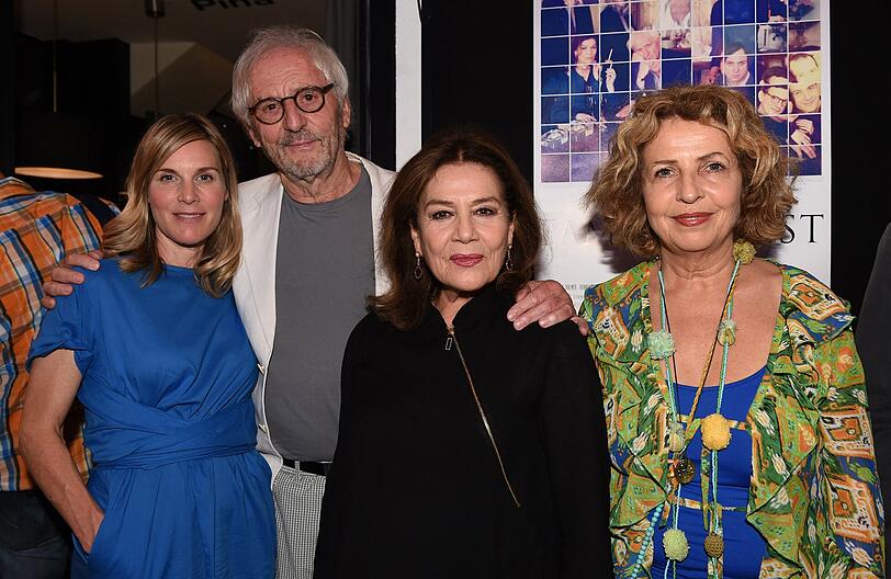 Die Schauspielerin Nele Müller-Stöfen, Hannelore Elsner und Michaela May (v.l.) mit Günther Maria Halmerim Rio Filmpalast.