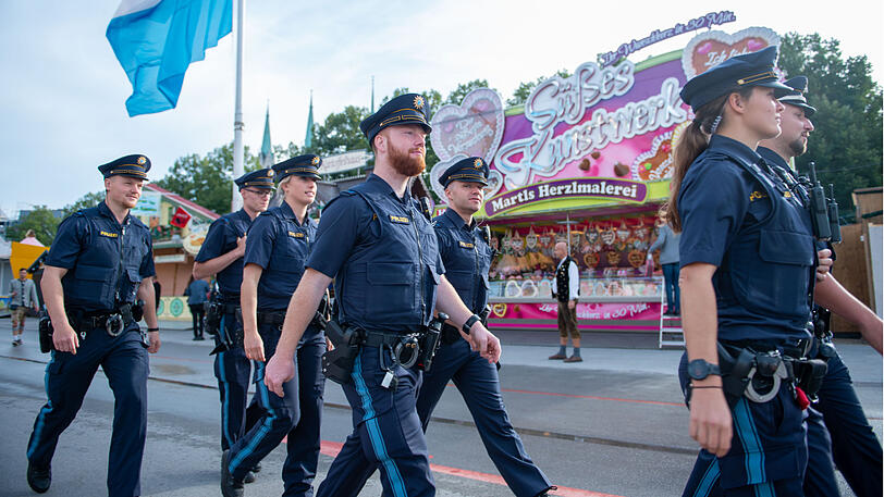 Die Polizei hat eine eigene Wache auf dem Oktoberfest.