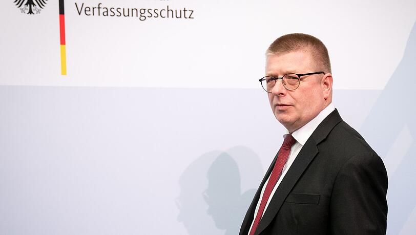 Der Präsident des Bundesamts für Verfassungsschutz Thomas Haldenwang bei einer Pressekonferenz.