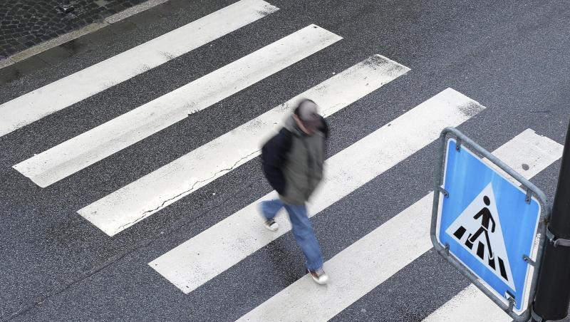 Sie sind die schwächsten Verkehrsteilnehmer: Jährlich verunglücken 30.000 Fußgänger allein in Deutschland. Sie sind die schwächsten Verkehrsteilnehmer: Jährlich verunglücken 30.000 Fußgänger allein in Deutschland.