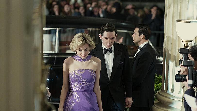 "The Crown": Prinz Charles (Josh O'Connor) und Prinzessin Diana (Emma Corrin).
