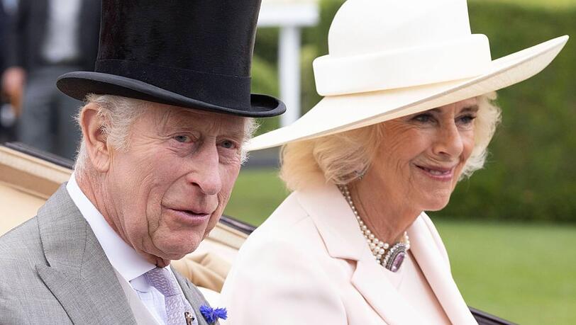 König Charles III. und Königin Camilla zelebrieren den Tag der Streitkräfte. König Charles III. und Königin Camilla zelebrieren den Tag der Streitkräfte.