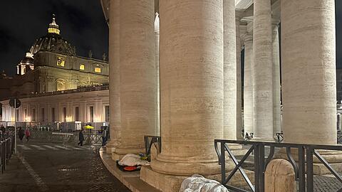 F&uuml;r die Obdachlosen am Petersplatz werden die N&auml;chte jetzt wieder kalt.