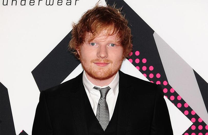 Platz 3: Sänger Ed Sheeran soll 51 Millionen Euro auf der Bank haben.