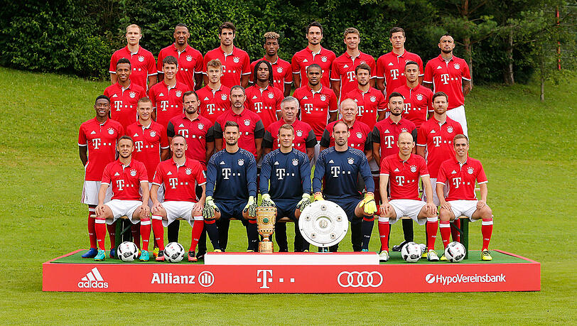 Das Bayern-Mannschaftsfoto der Saison 2016/17. Das Bayern-Mannschaftsfoto der Saison 2016/17.