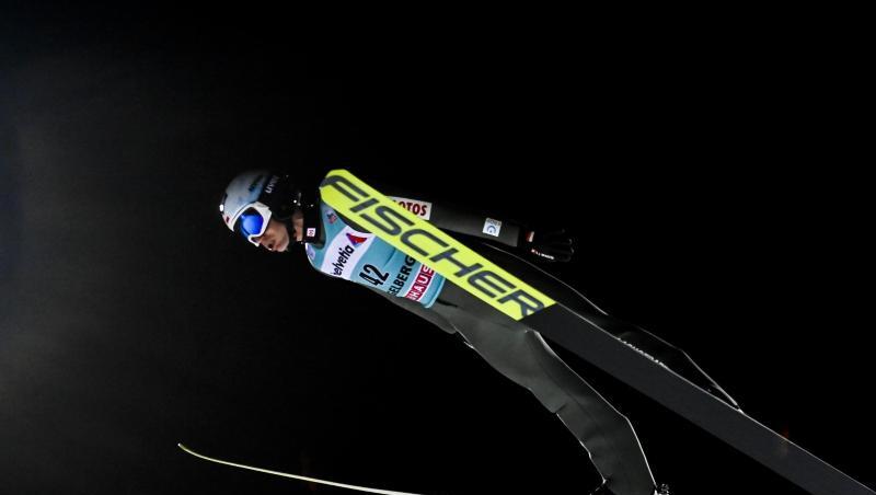 Kamil Stoch aus Polen in Aktion.
