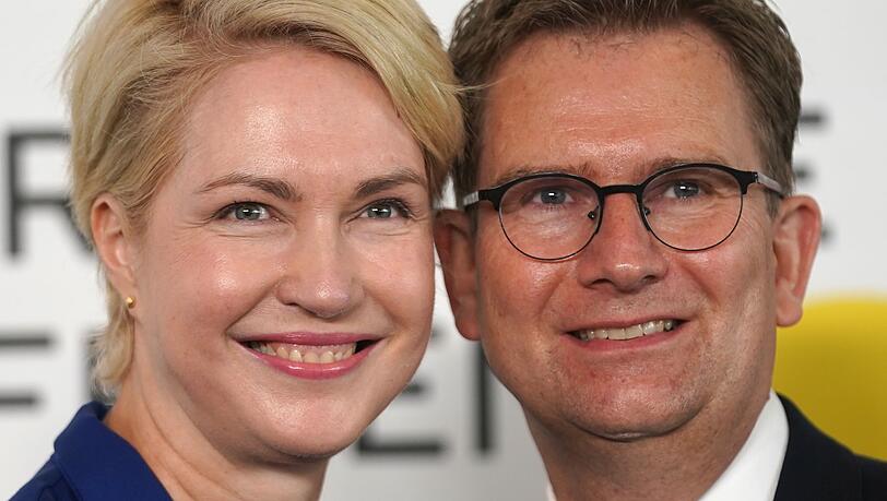 Seit 25 Jahren verheiratet: Schwesig und ihr Ehemann Stefan. (Archivbild)