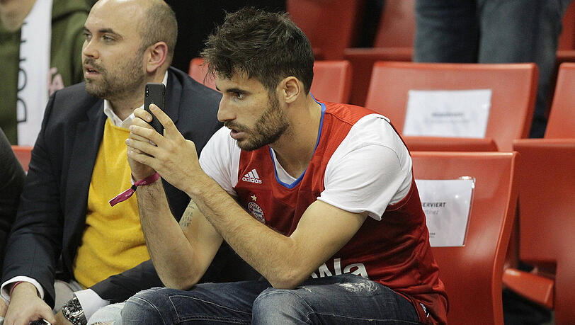 Javi Martinez verfolgte am Mittwoch das Spiel gegen Galatasary Istanbul im Audi Dome. Javi Martinez verfolgte am Mittwoch das Spiel gegen Galatasary Istanbul im Audi Dome.