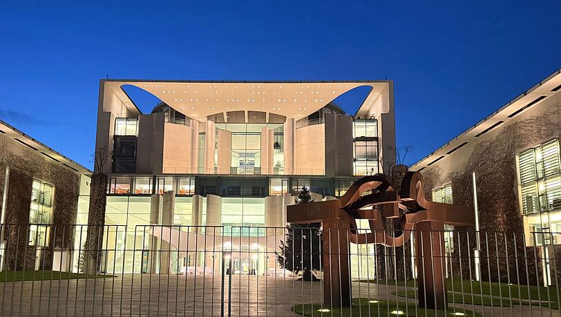 Hinter verschlossenen T&uuml;ren wird beraten.