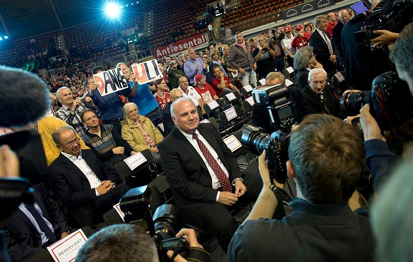 Uli Hoeneß am Freitagabend im Audi Dome.