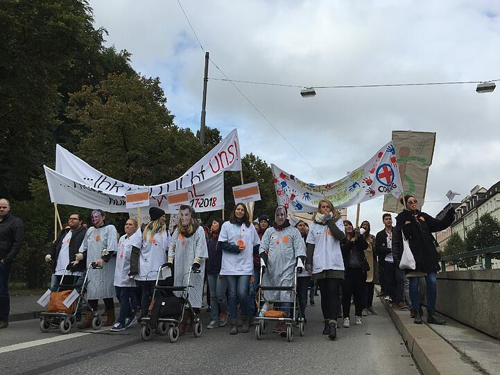 Alle Bilder von der Pfleger-Demo am Dienstag zum Durchklicken.