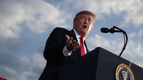 Trump kritisierte die Entscheidung des Gerichts und kündigte an, dagegen Berufung einzulegen.