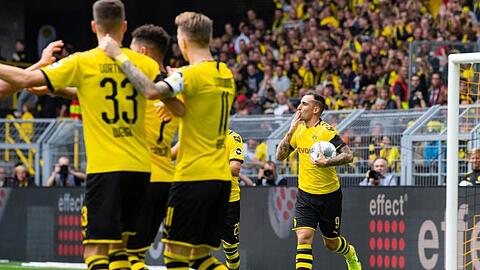 Borussia Dortmund feierte einen klaren Heimsieg gegen den FC Augsburg.