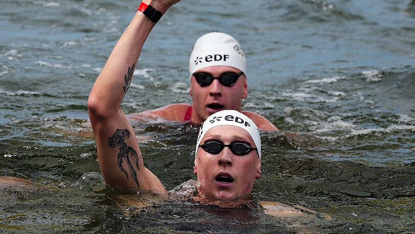 Mit einem Schlussspurt sicherte sich Florian Wellbrock nach zehn Kilometern den Sieg in der Seine.
