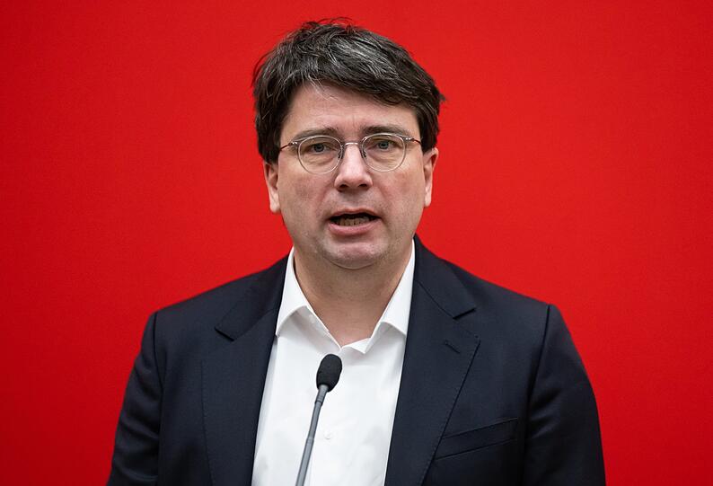 Er zieht über die Oberbayern-Liste wieder in den Landtag ein: SPD-Spitzenkandidat Florian von Brunn.