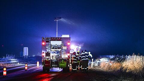 Es gab viele Unf&auml;lle auf Stra&szlig;en.