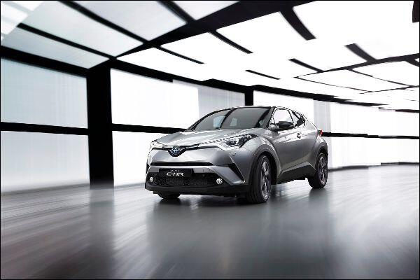 Toyota gibt mit dem neuen C-HR ein eigenwilliges Design-Statement in der kompakten SUV-Klasse.