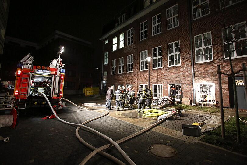 Auf das Archiv der "Hamburger Morgenpost" ist in der Nacht zum Sonntag ein Brandanschlag verübt worden.