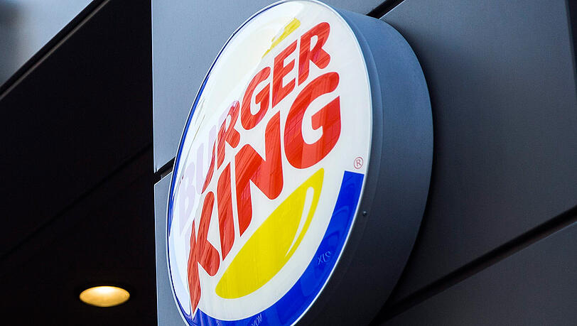 Burger King liefert schon länger zu seinen Kunden nach Hause - jotzt kommt ein weiterer Angebotspartner dazu. Burger King liefert schon länger zu seinen Kunden nach Hause - jotzt kommt ein weiterer Angebotspartner dazu.