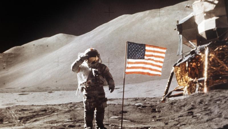 So soll es wieder werden: US-Astronaut James Irwin im Jahr 1971 neben der Mondlandefähre Apollo 15. So soll es wieder werden: US-Astronaut James Irwin im Jahr 1971 neben der Mondlandefähre Apollo 15.