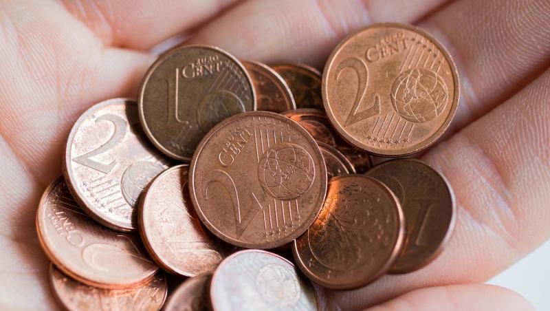 Seit Anfang Dezember müssen Geschäfte in Belgien das Wechselgeld auf fünf Cent auf- oder abrunden. Seit Anfang Dezember müssen Geschäfte in Belgien das Wechselgeld auf fünf Cent auf- oder abrunden.