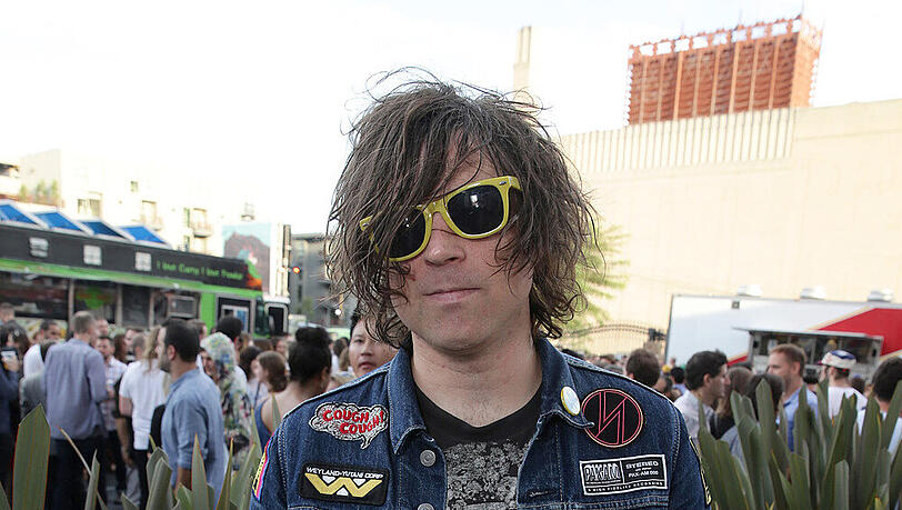 Ryan Adams hat Taylor Swifts gesamtes Album gecovert. Ryan Adams hat Taylor Swifts gesamtes Album gecovert.