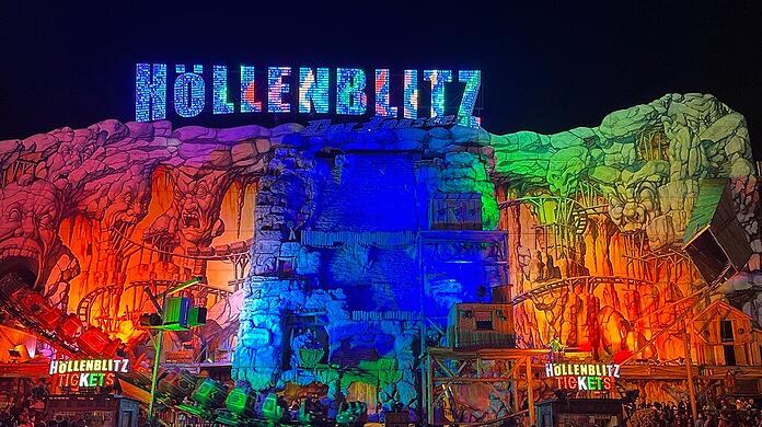 Schon wieder sorgte das Wiesn-Fahrgeschäft Höllenblitz für eine Panne – diesmal in Hamburg.