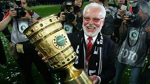 Der Pokalsieg 2007 war der größte Erfolg für Michael A. Roth mit dem Club.