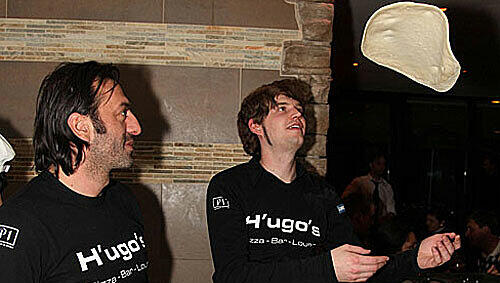 Der Meister und sein Lehrling: Ugo Crocamo und AZ-Reporter Christoph Landsgesell. Der Meister und sein Lehrling: Ugo Crocamo und AZ-Reporter Christoph Landsgesell.