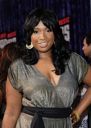 Anders herum ging es bei Jennifer Hudson: Die dralle Brünette machte als Sängerin und Schauspielerin Karriere. Als ihr Söhnchen zur Welt kam, krempelte sie ihr Leben aber kräftig um und...