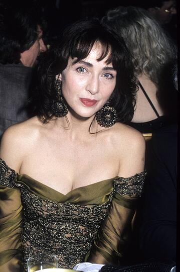 Zarter Blick: Schauspielerin Christine Kaufmann (1990)
