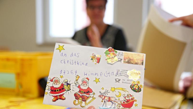 Der Brief eines Kindes an das Christkind ist im einzigen bayerischen Weihnachtspostamt zu sehen. Foto: Daniel Karmann/Archiv Der Brief eines Kindes an das Christkind ist im einzigen bayerischen Weihnachtspostamt zu sehen. Foto: Daniel Karmann/Archiv