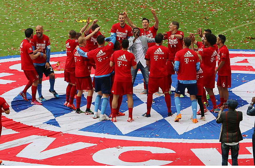 Die besten Bilder der Bayern-Meisterparty in der Allianz Arena.