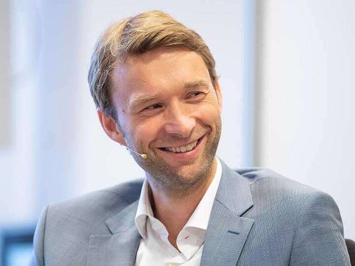 Simon Rolfes, Sportdirektor von Fußball-Bundesligist Bayer Leverkusen. Foto: Marius Becker/dpa/Archivbild