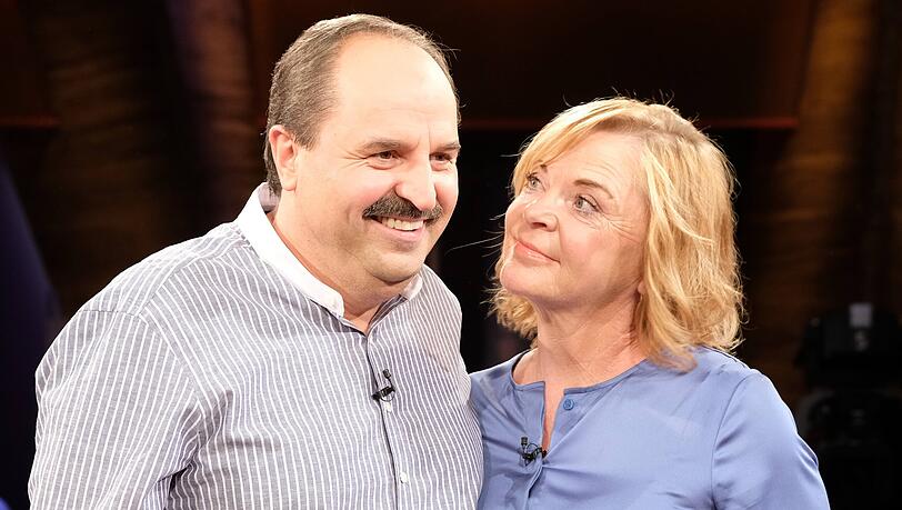 Johann Lafer und Ehefrau Silvia sind seit 1990 verheiratet. Johann Lafer und Ehefrau Silvia sind seit 1990 verheiratet.