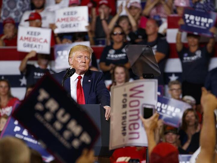 Donald Trump bei der Wahlkampfkundgebung, auf der seine Anhänger am Mittwoch "Schickt sie zurück!" skandiert hatten.